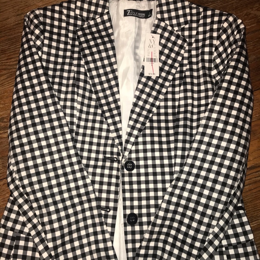 NY & Co. Blazer size 0 Black and White